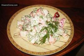 Салат из помидор, редиса и черемши