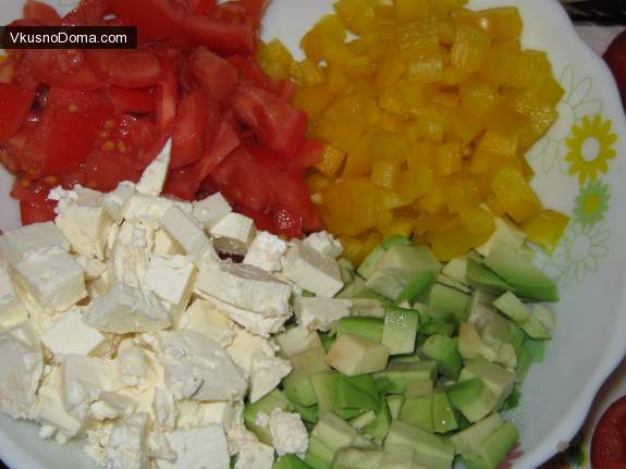 домашний рецепт салата с авокадо и брынзой