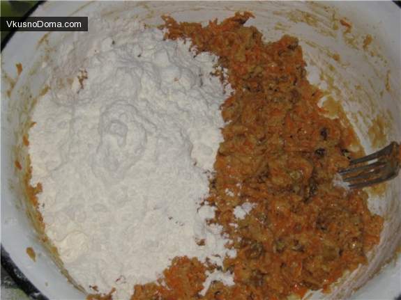 готовим дома морковный пирог